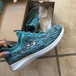 Skechers Air-Cooled memory foam sneakers